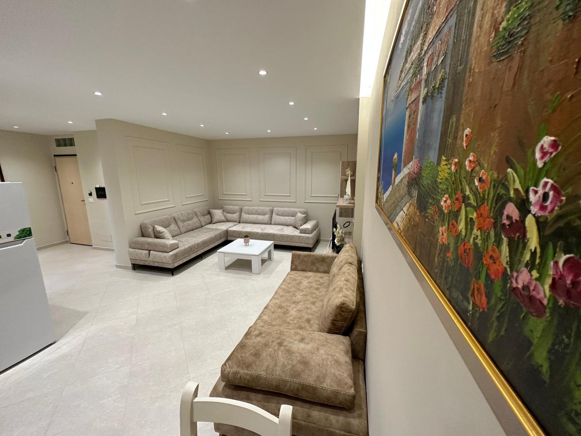 Beachfront Apartment With Balcony Vlorë Екстериор снимка
